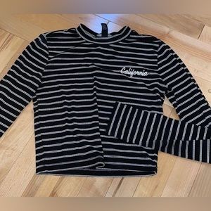 Forever 21 Cropped Long Sleeve, Size S